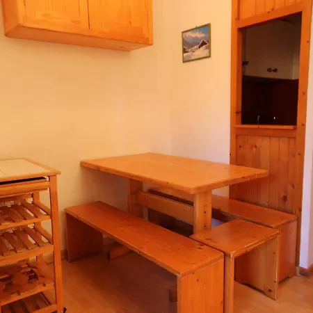 Apartment Confortable Proche Des Pistes, Balcon, Tv Et Casier A Skis - Fr-1-411-115